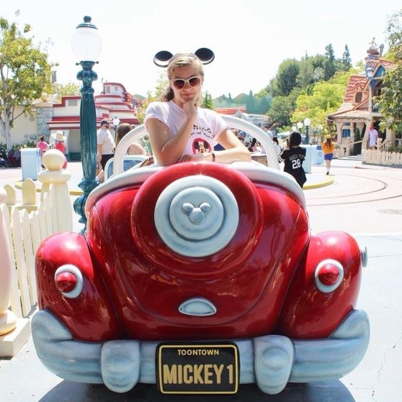 Meet your Posher, Kami - Picture 6 of 8